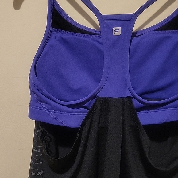 ❤️ FABLETICS TOP WITH ATTACHED BRA,  XS - Picture 4 of 5